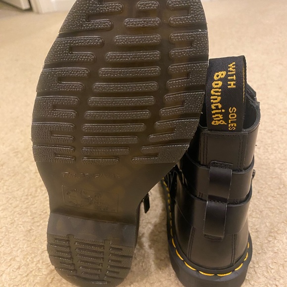 Dr. Martens Jamies buckle Chelsea boots*Rare* - Picture 6 of 7